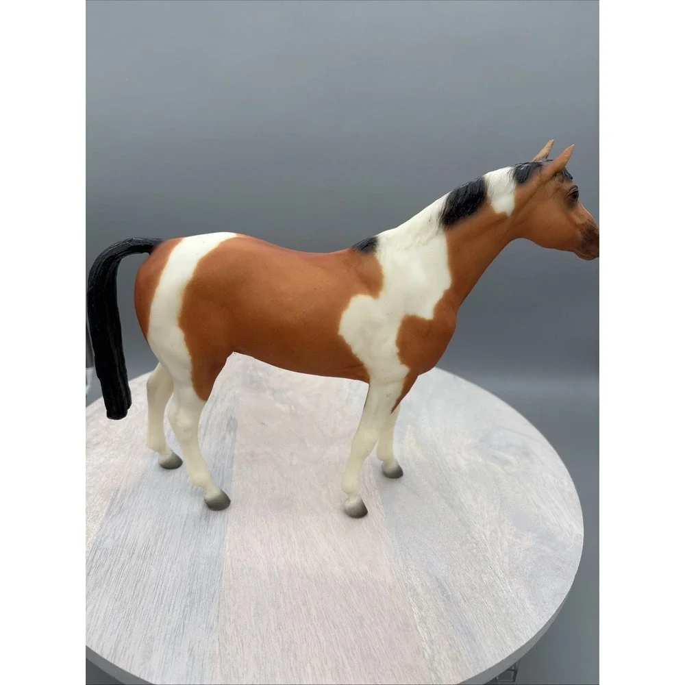 Breyer Kaleidoscope Collectors Edition Chestnut Paint Tour Model 702395 Horse